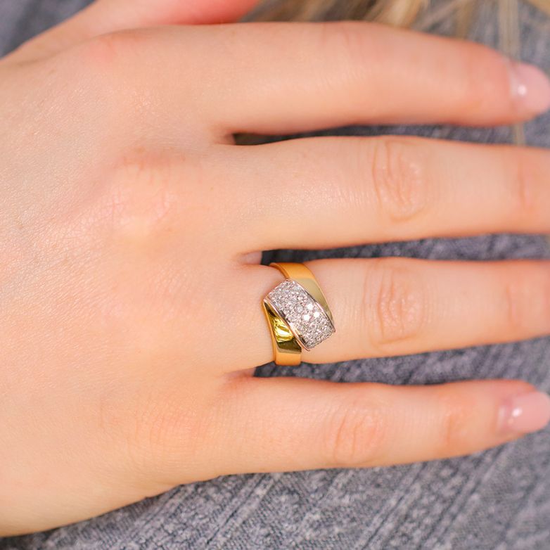 Diamond ring 0.37 carat 2...