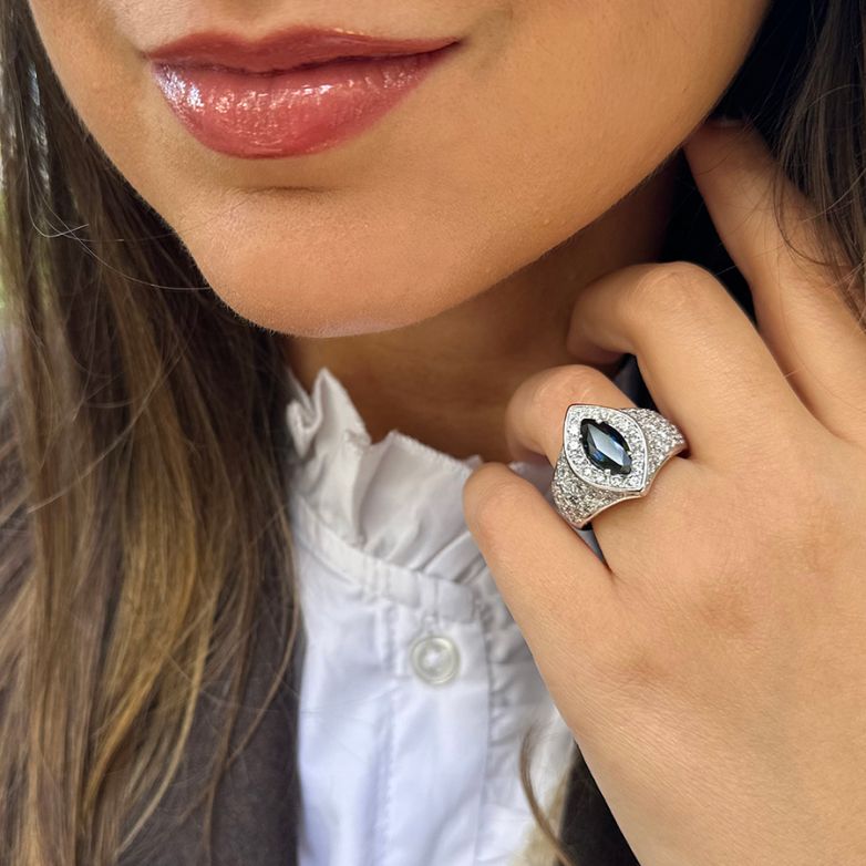 Ring sapphire 2.45 carats...