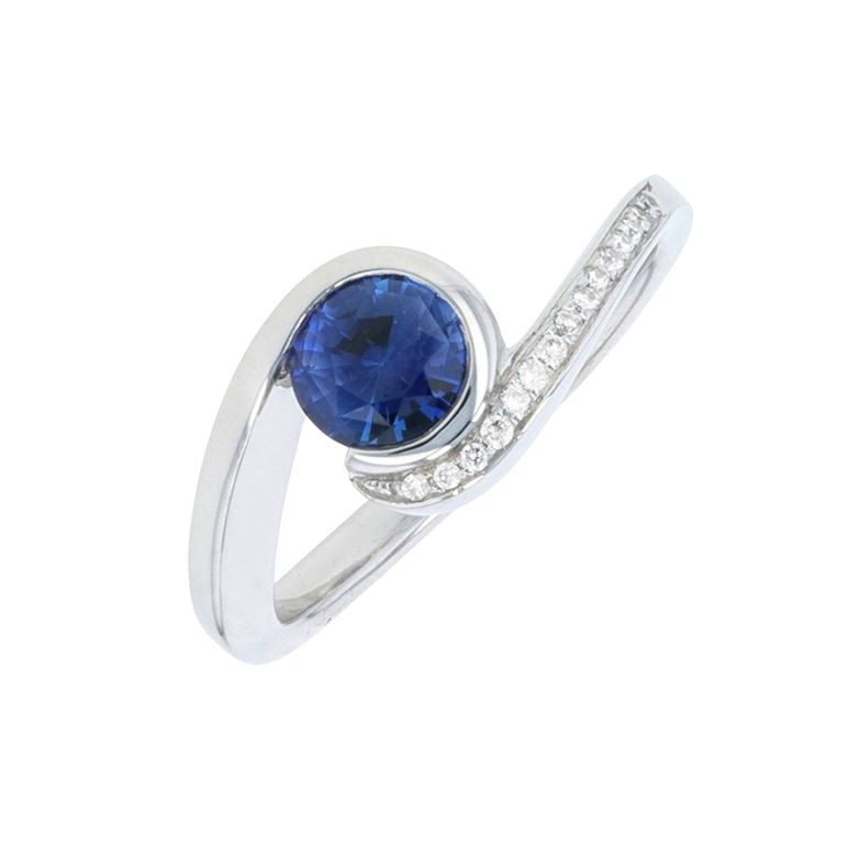 Ring sapphire 0.85 carat...