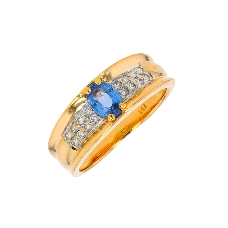Ring sapphire 0.52 carat...