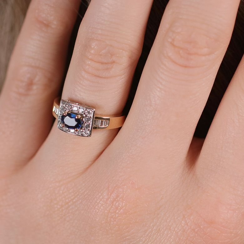 Ring sapphire 0.59 carat...