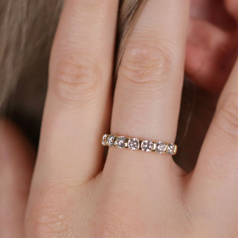 Diamond wedding band 0.98...
