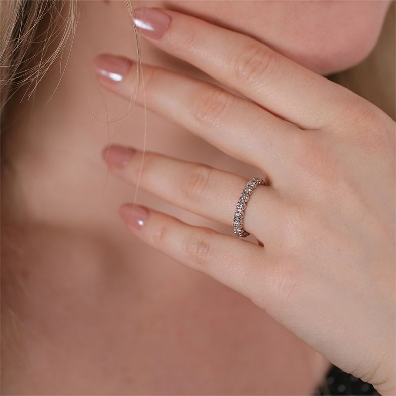 Wedding ring, full diamond...