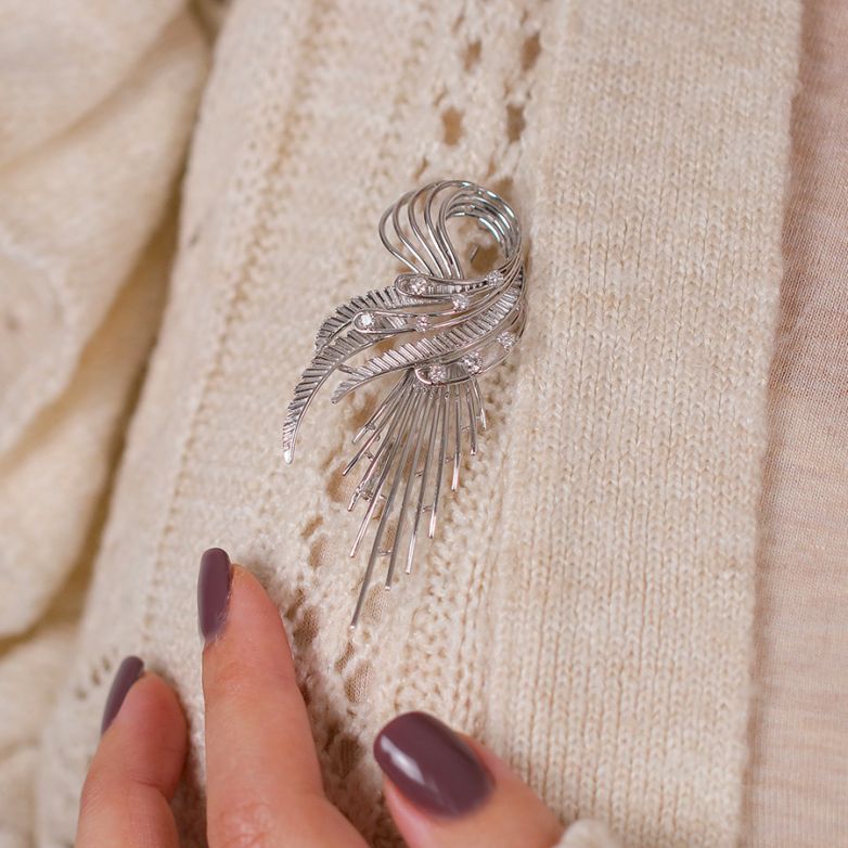 Vintage brooch diamonds...