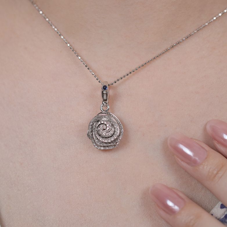 Pendant diamonds 0.80 carat...