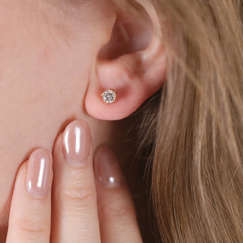Earrings diamonds 0.64...