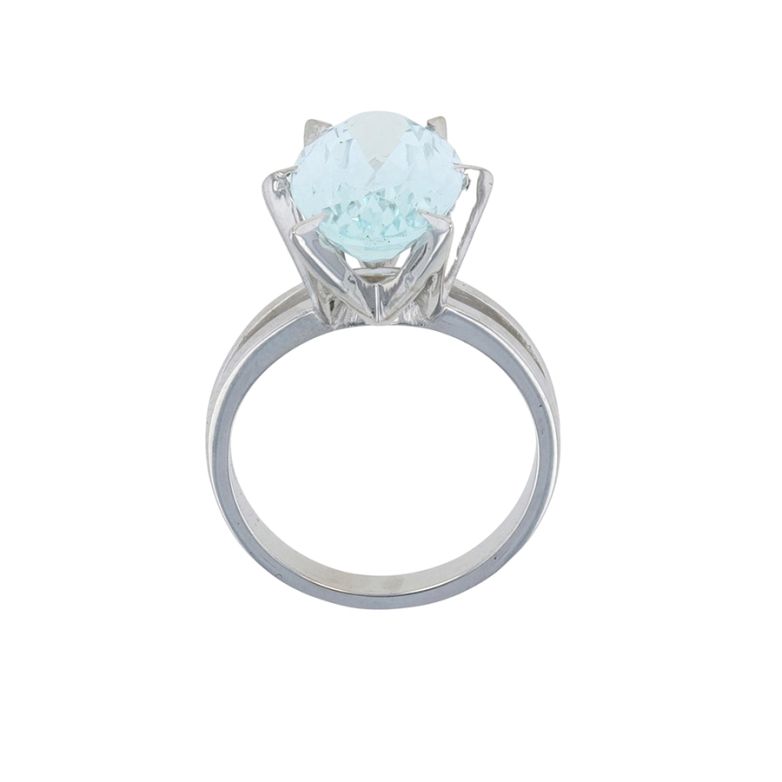 Vintage aquamarine ring...