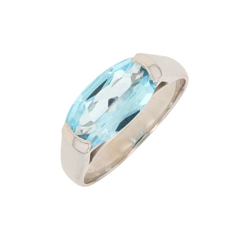 Ring topaz 2.52 carats...