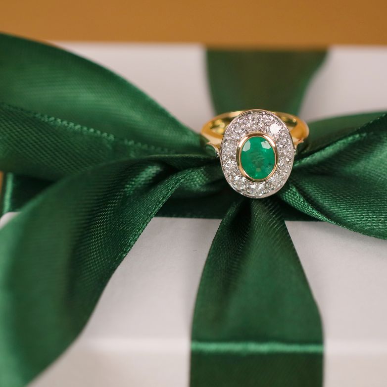 Emerald daisy ring 1.79...