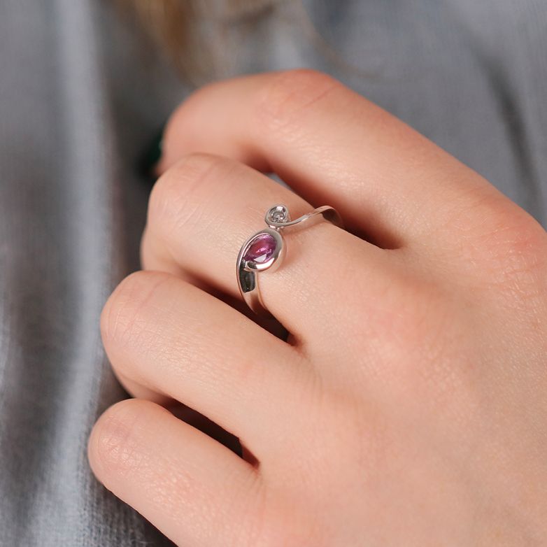 0.53 carat sapphire and...