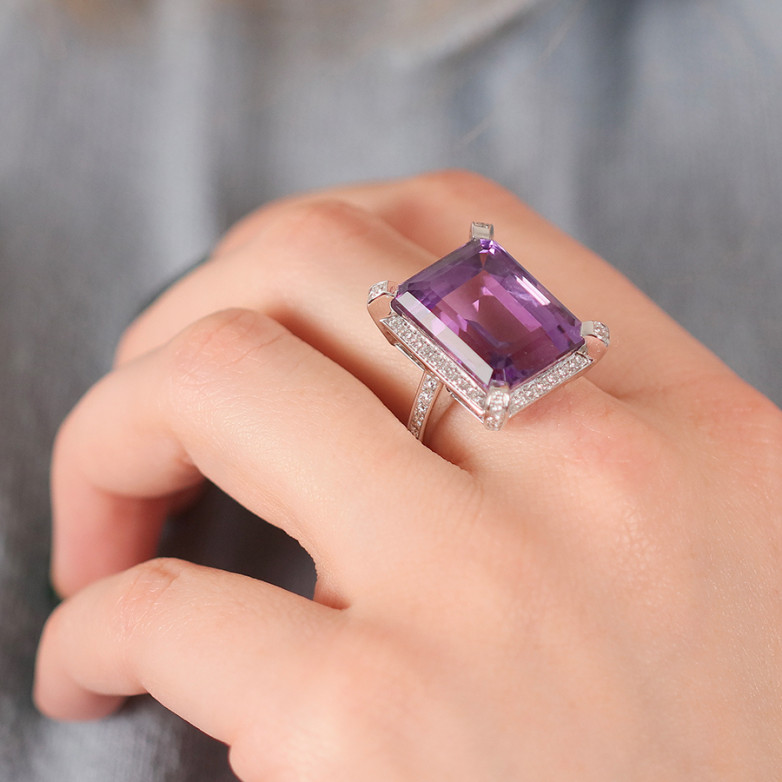 16-carat amethyst ring with...