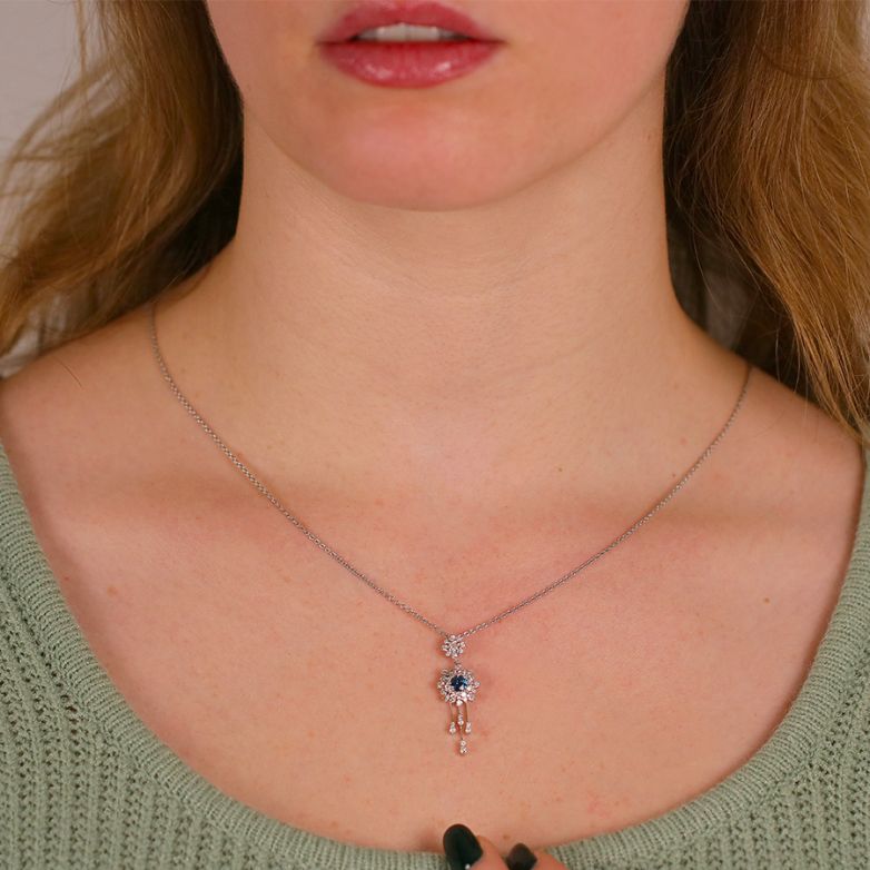 Necklace sapphire 0.43...