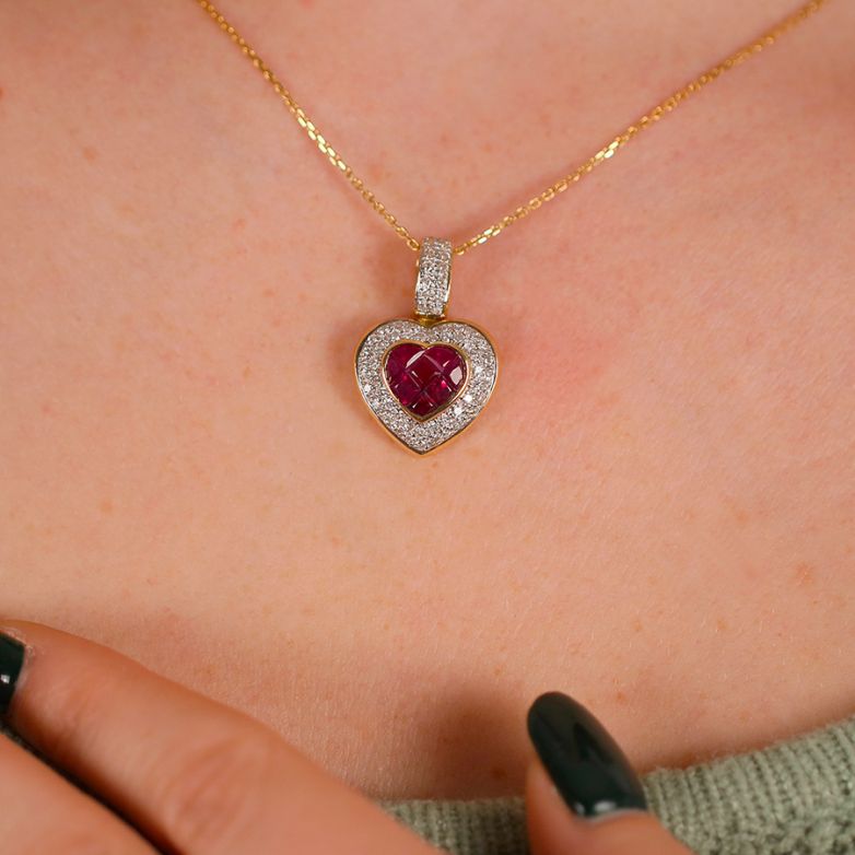 Heart pendant ruby 0.80...