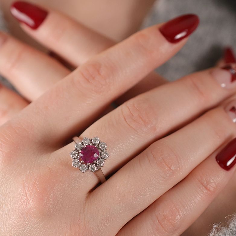 Vintage daisy ring with...