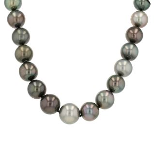 Tahitian pearl necklace...
