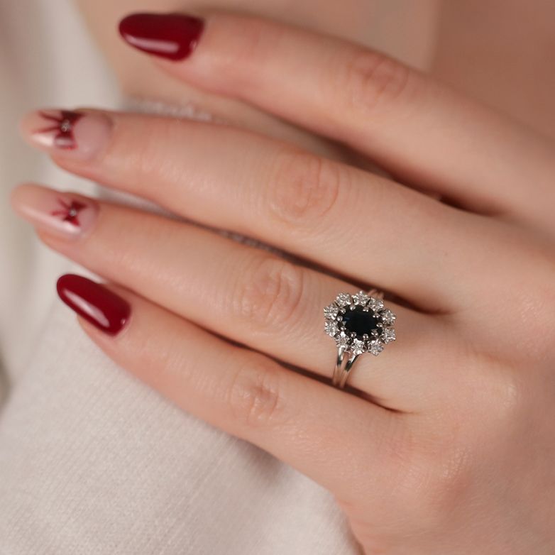 Vintage daisy ring sapphire...