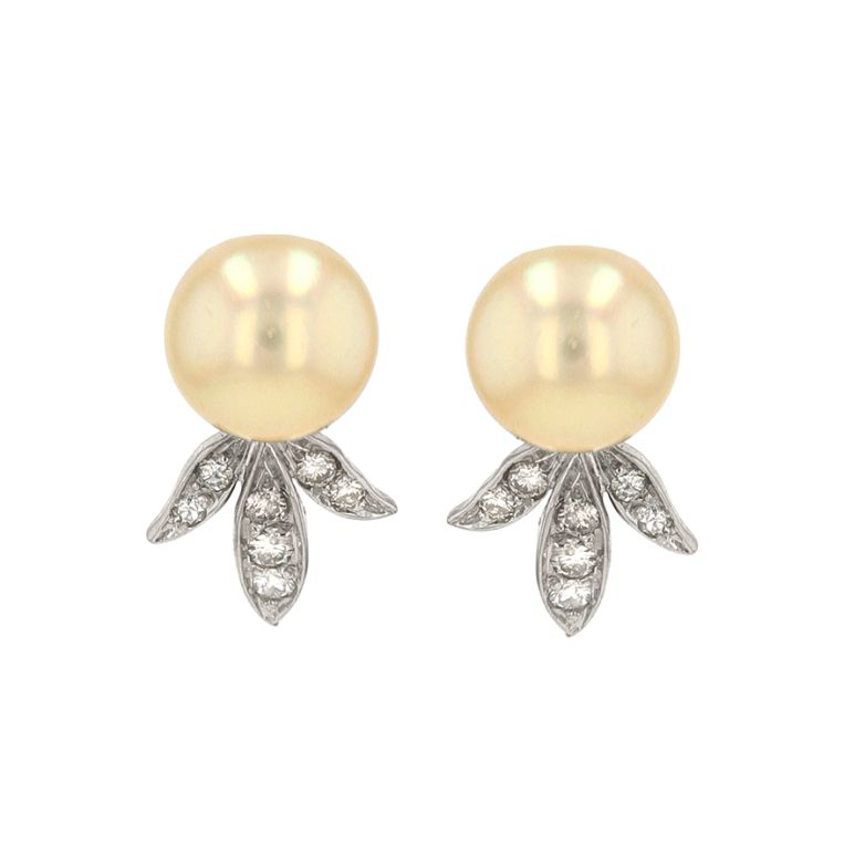 Vintage pearls and diamonds...