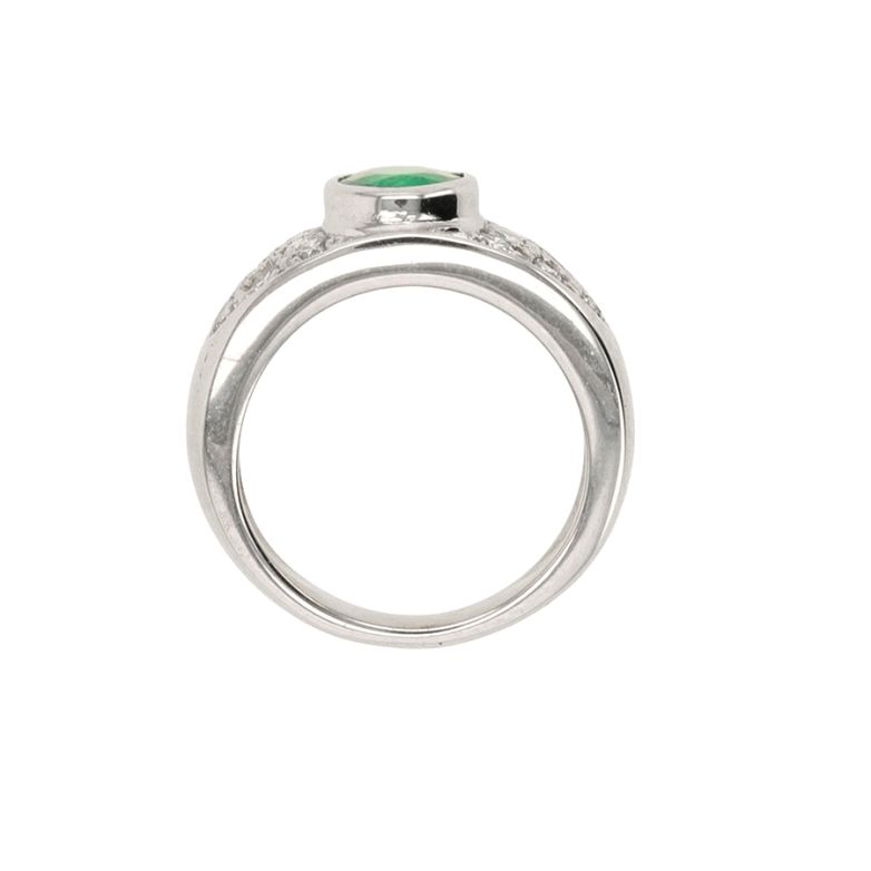 Ring emerald 0.60 carat and...