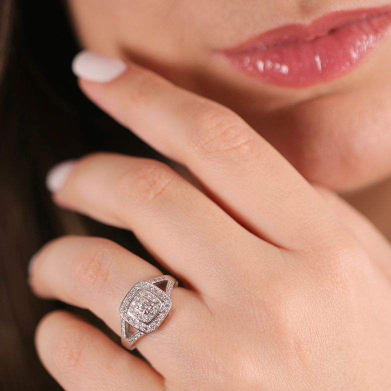 Diamond ring 0.42 carat...