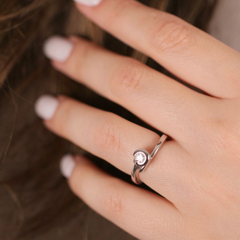 Diamond ring 0.20 carat...
