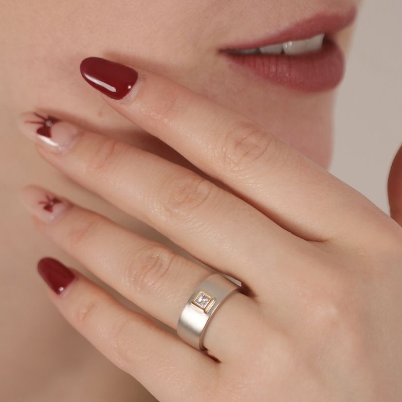 Diamond ring 0.23 carat 2...