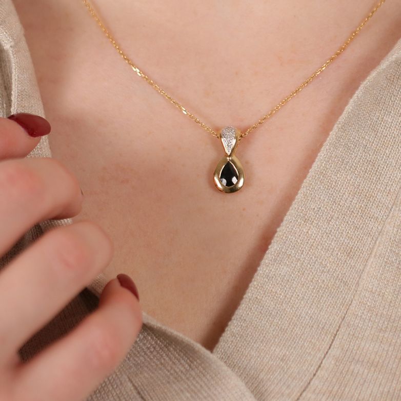 Pendant sapphire 0.86 carat...