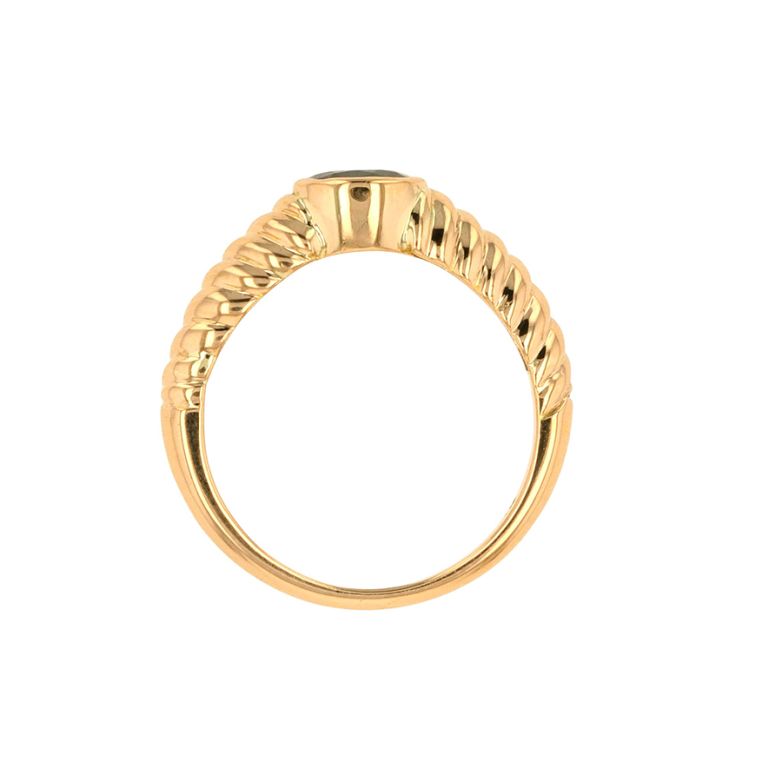 Ring sapphire 0.62 carat...