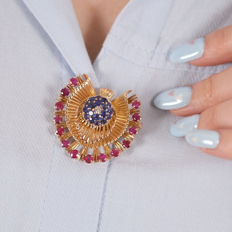 Vintage brooch diamonds...