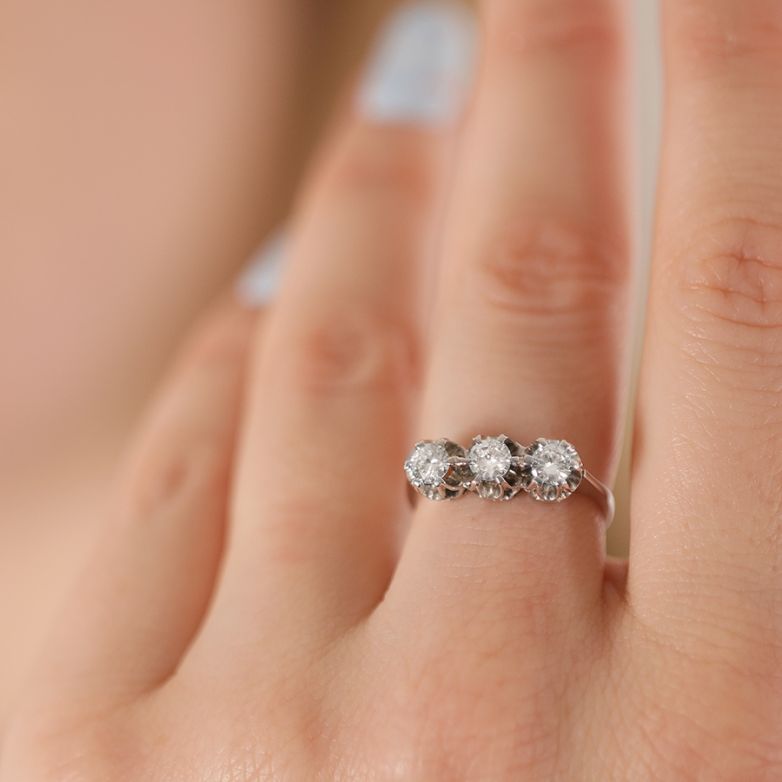 Bague vintage diamants 0.54...