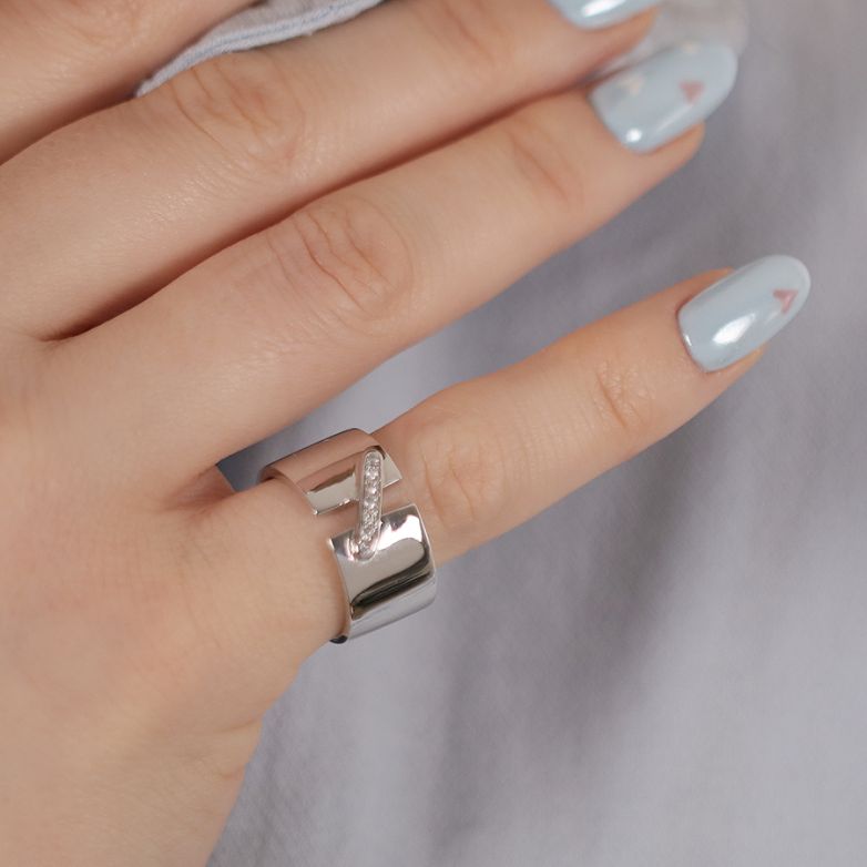 Diamond ring 0.07 carat...