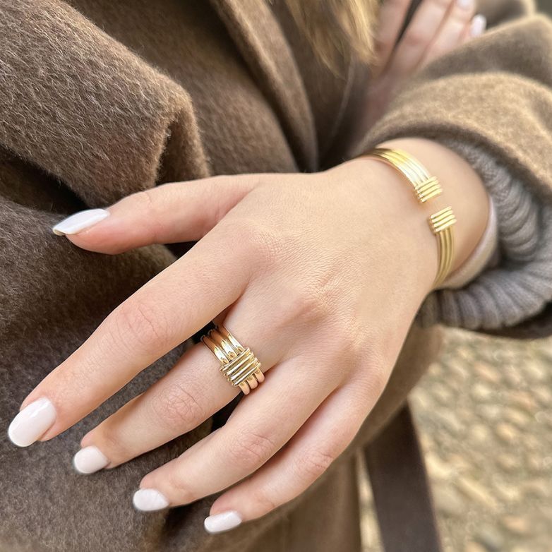Yellow gold ring 9.83g