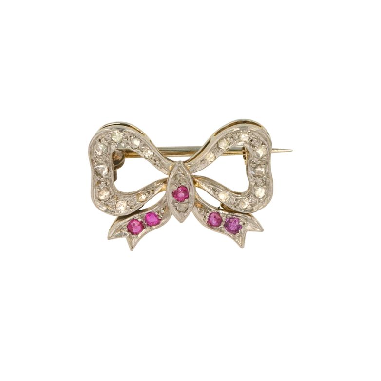 Antique brooch with...