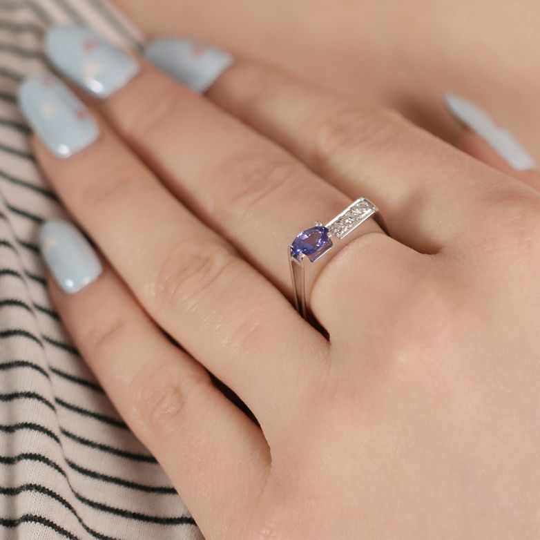 Tanzanite ring 0.68 carat...