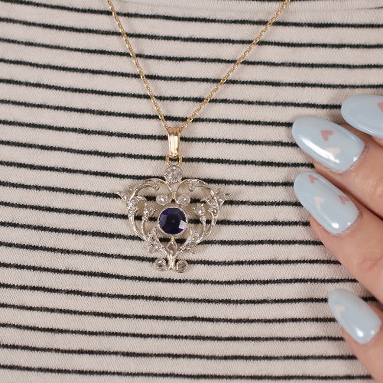 Vintage pendant with 1.14...