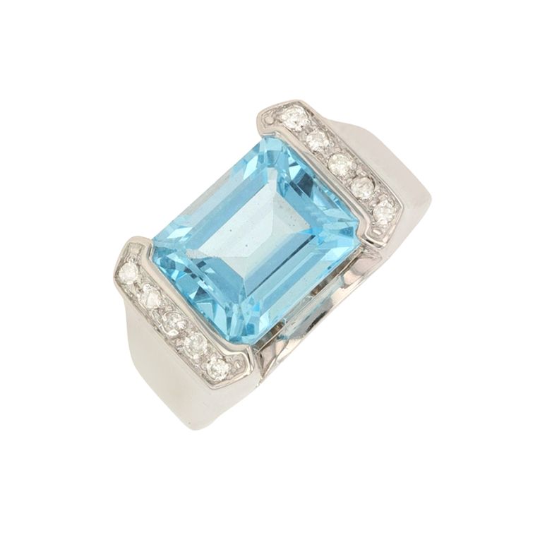 Ring topaz 5.86 carats and...