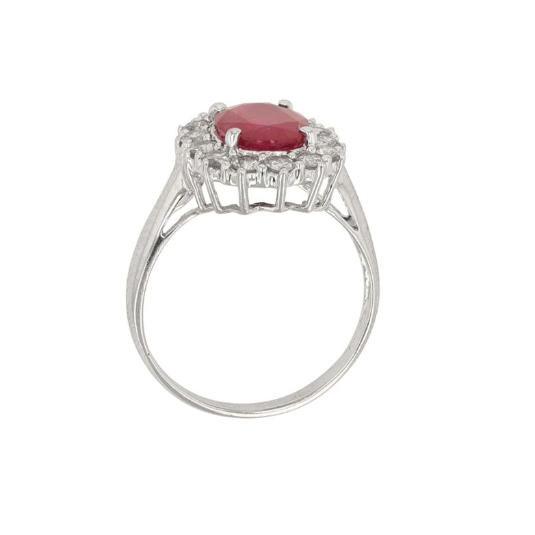 Daisy ring ruby 2.21 carats...