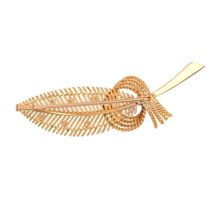 Vintage feather brooch...