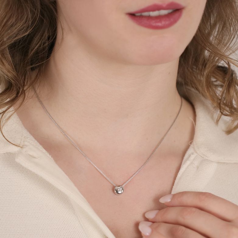 Collier diamant 0.18 carat...