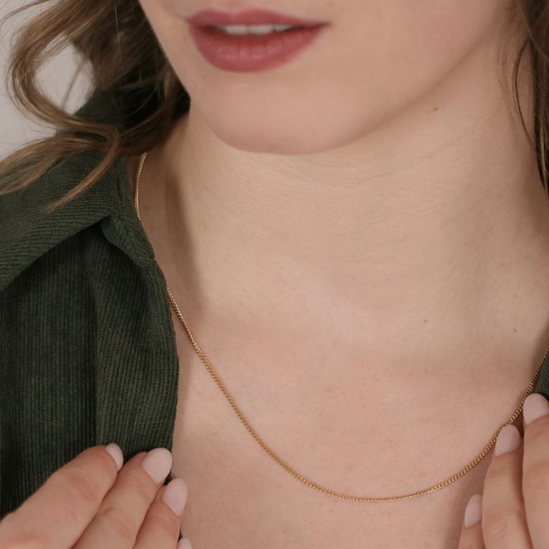 Yellow gold curb chain 4.39g