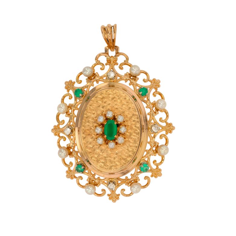 Pendant chrysoprases,...