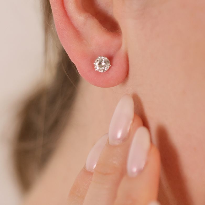 Earrings diamonds 1.26...