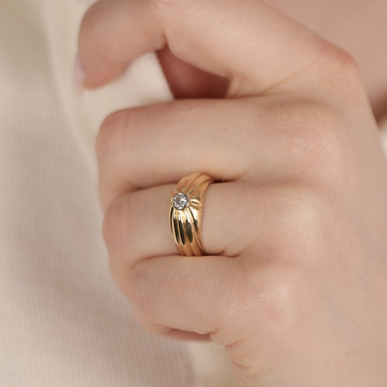 Diamond ring 0.15 carat 2...