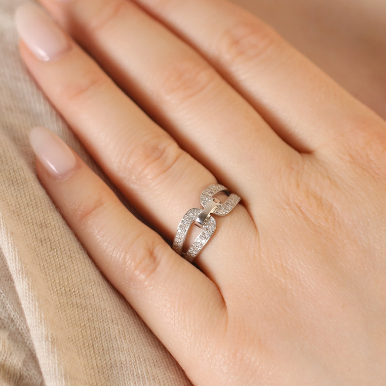 Diamond ring 0.23 carat...