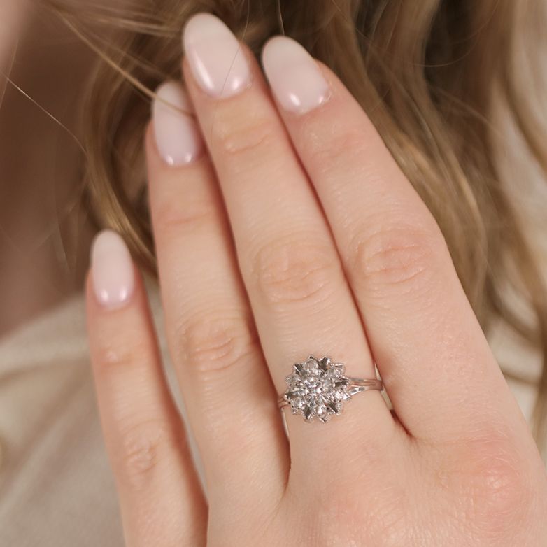 Daisy ring diamonds 0.17...