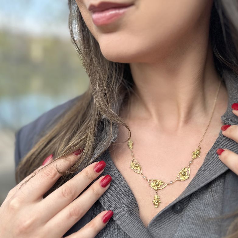 Yellow gold antique pearl...
