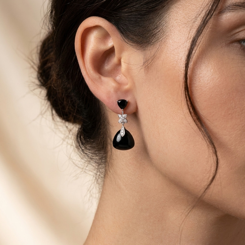 ISABELLE LANGLOIS Earrings...