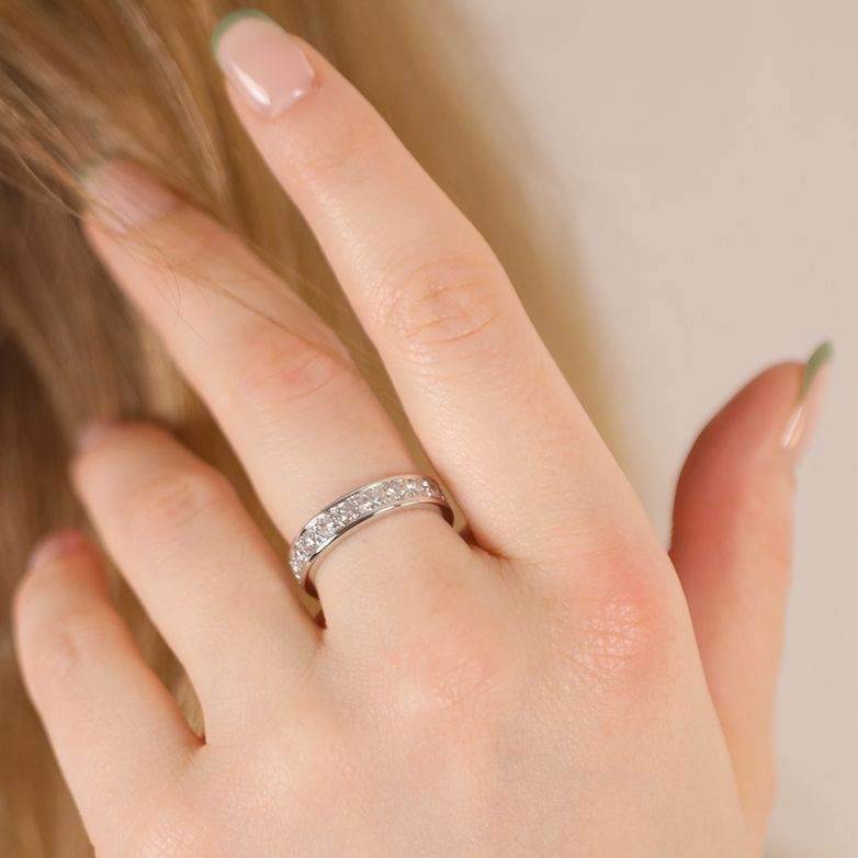 Diamond wedding band 1.20...