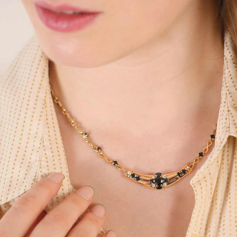Necklace sapphires 3.91...