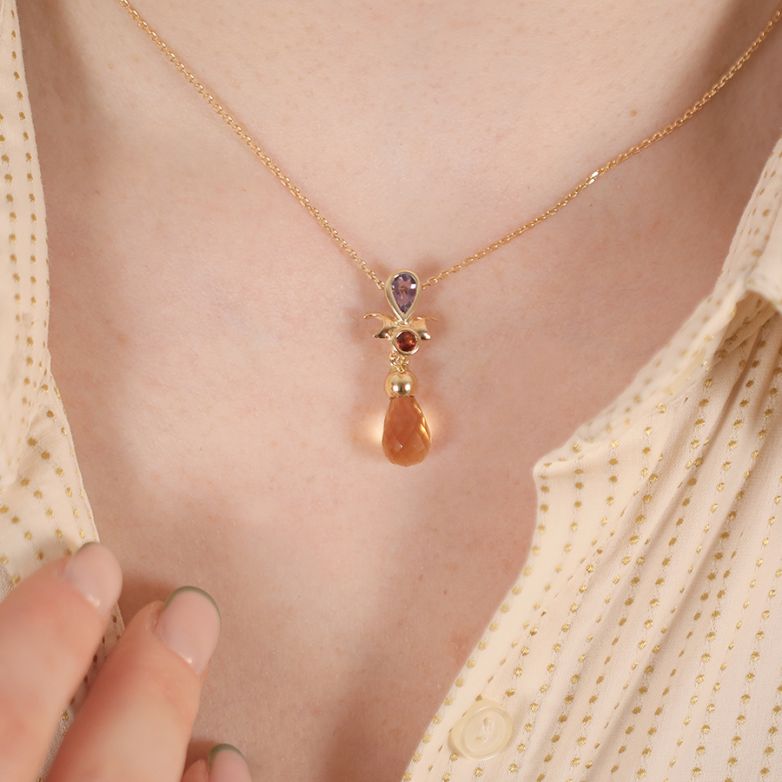 Pendant gemstones yellow...