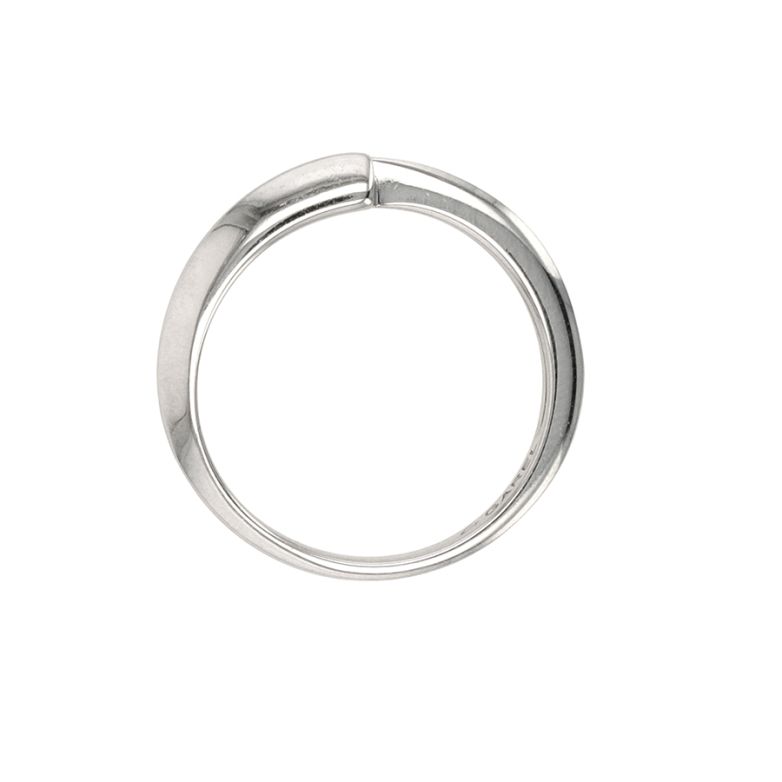 Ring signed GAREL diamonds...